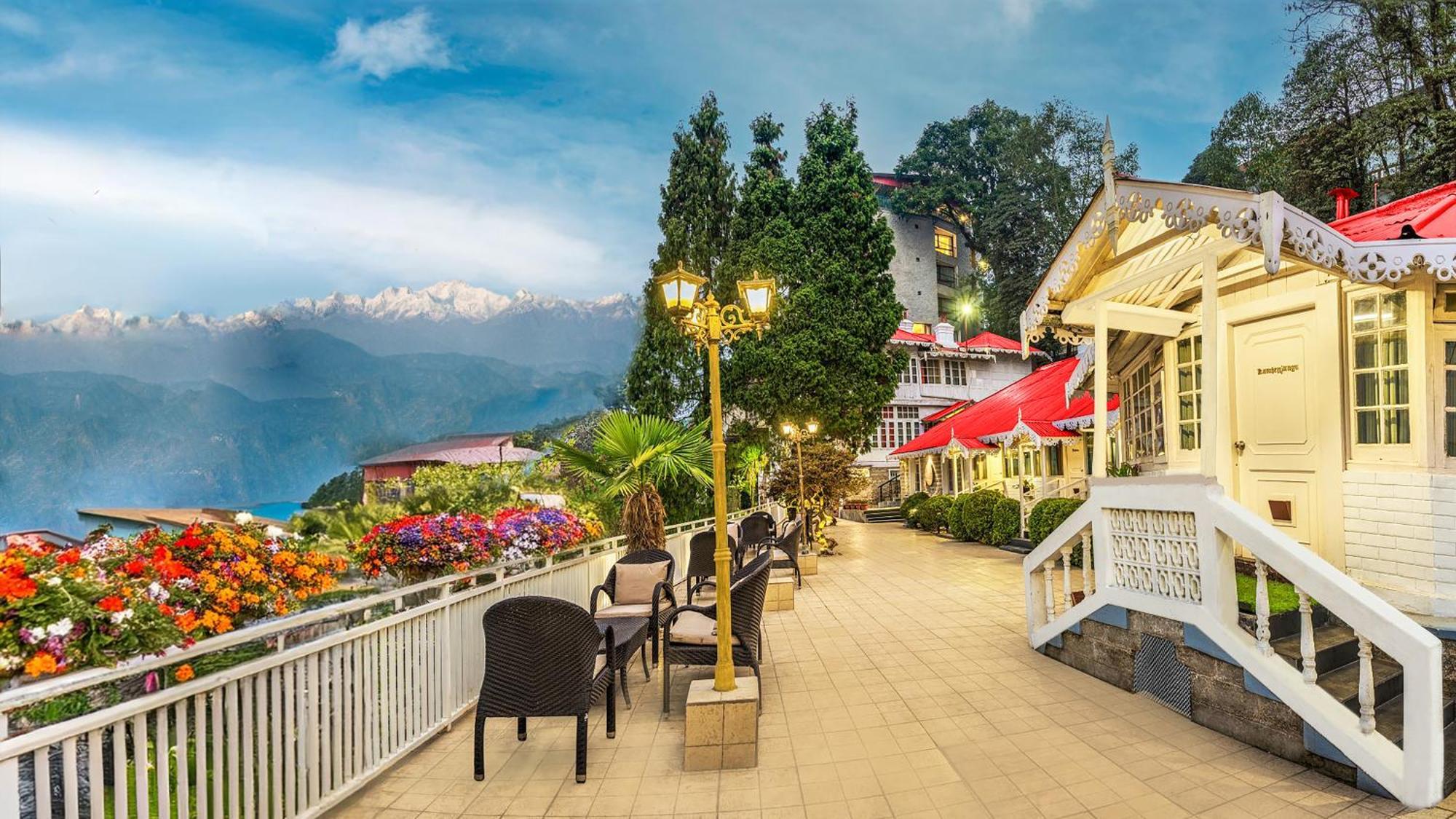 Summit Swiss Heritage Resort & Spa Dardzsiling Kültér fotó