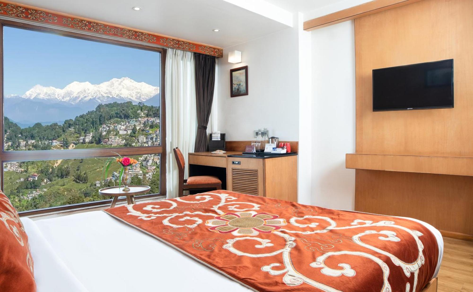 Summit Swiss Heritage Resort & Spa Dardzsiling Kültér fotó